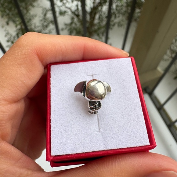 Harry Potter Silver Dobby the elf Charm - Picture 4 of 5